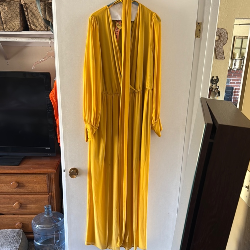 Elegant Yellow Maxi Dress